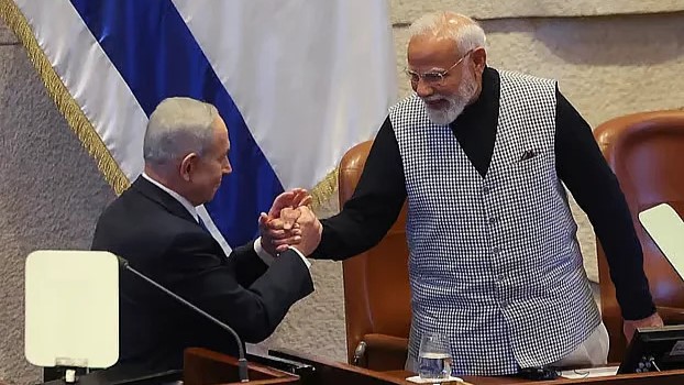 ইরানকে ছেড়ে কেন ইসরায়েলের হাত ধরলেন নরেন্দ্র মোদি