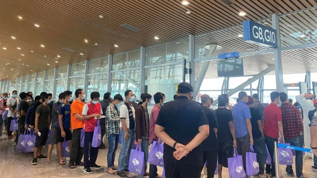 ৫৫ মিয়ানমার নাগরিককে ফেরত পাঠিয়েছে মালয়েশিয়া